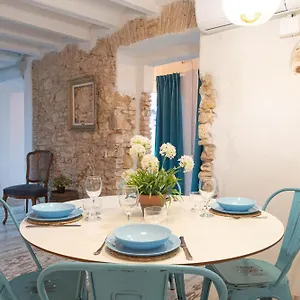 apartamento-planta-baja-con-patio-centro-del-old-town.top-hotels-tarragona.com/